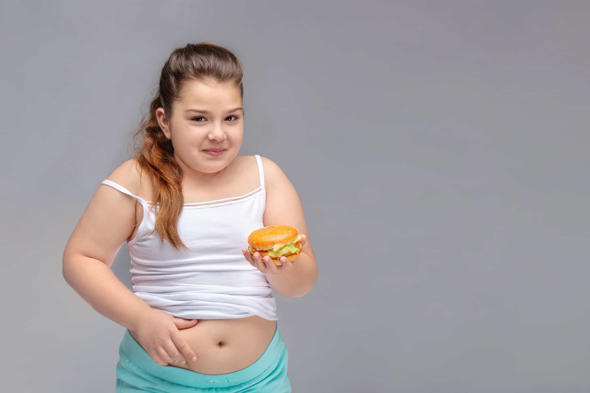 Twoje dziecko ma nadwagę? Podpowiadamy, jak mądrze pomóc mu schudnąć