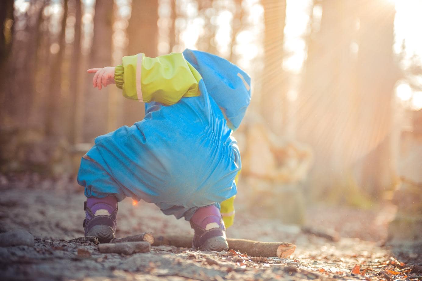Jak ubierać dziecko wiosną, żeby uniknąć przegrzania lub zmarznięcia?