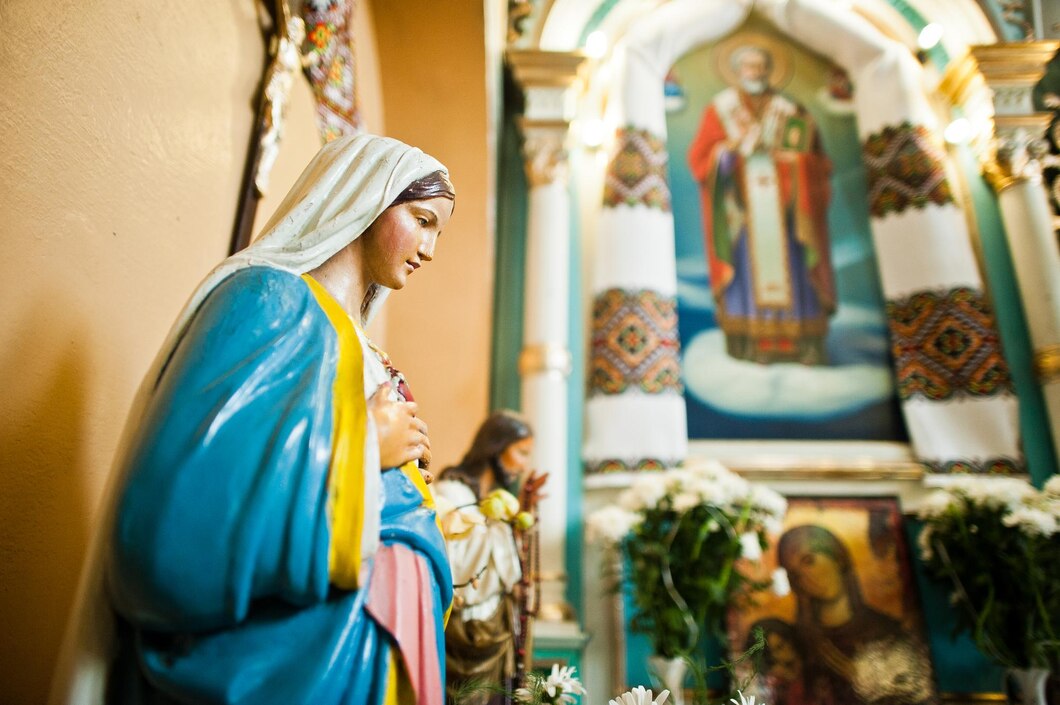 Jak medaliki Matki Boskiej wpływają na codzienne życie wiernych
