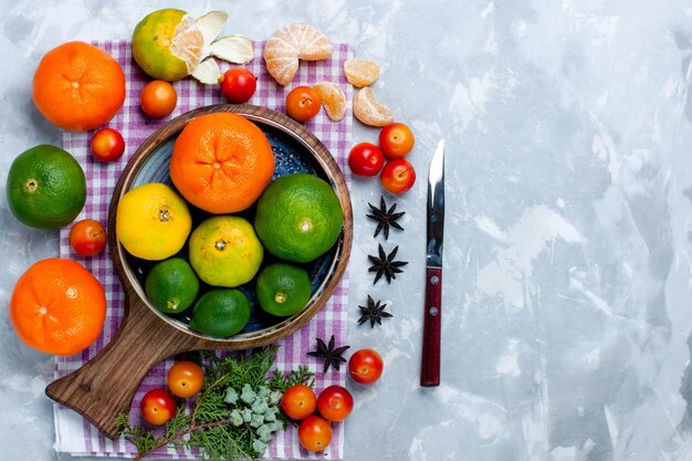 Jak wykorzystać sezonowe owoce w zdrowej kuchni: przepisy i porady
